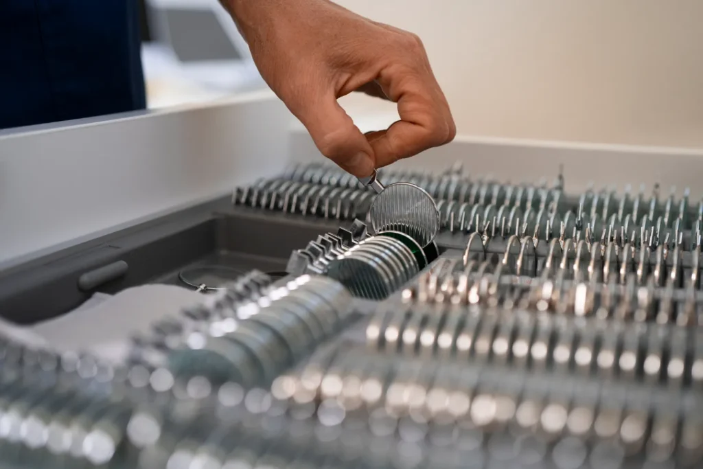 Lente de sujeción de mano de vista lateral